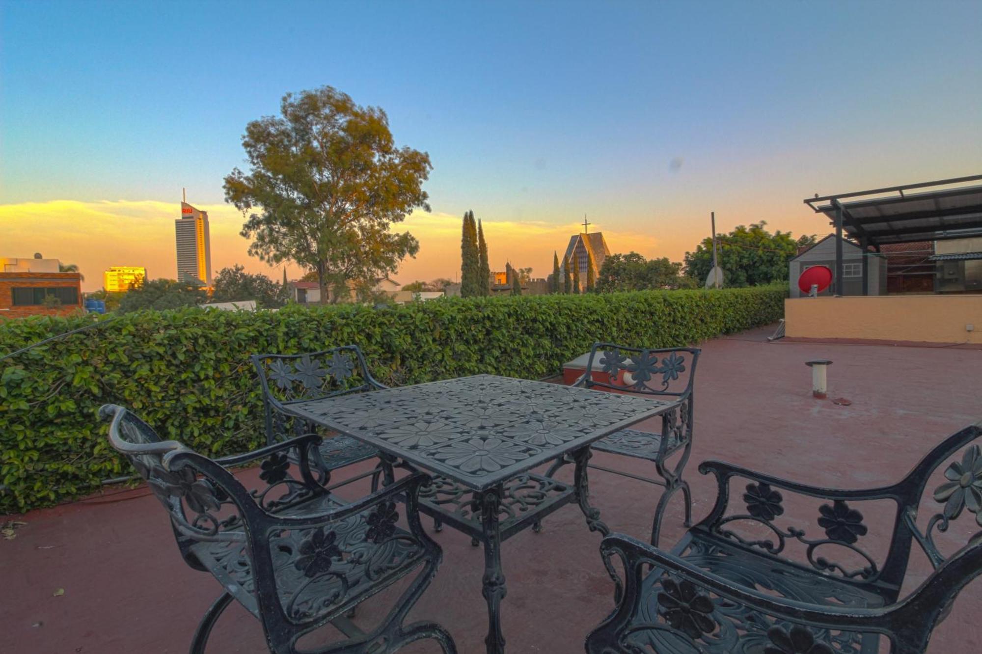 Suite Con Terraza En En El Corazon De Chapalita 11 Guadalajara Bagian luar foto